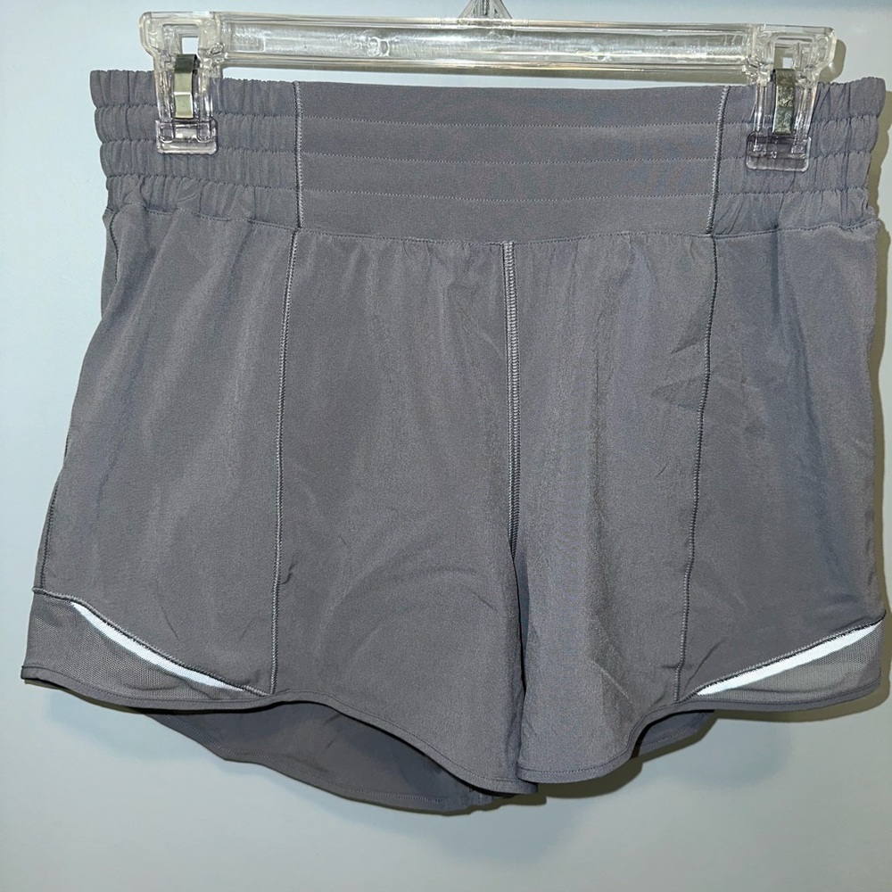 Lululemon Hotty Hot High-Rise 4” Short